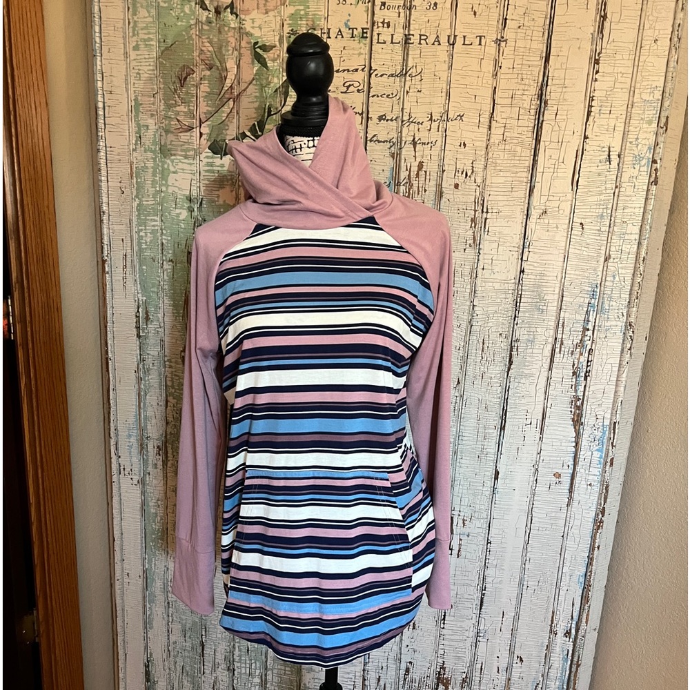NWT Lularoe Amber Size large
